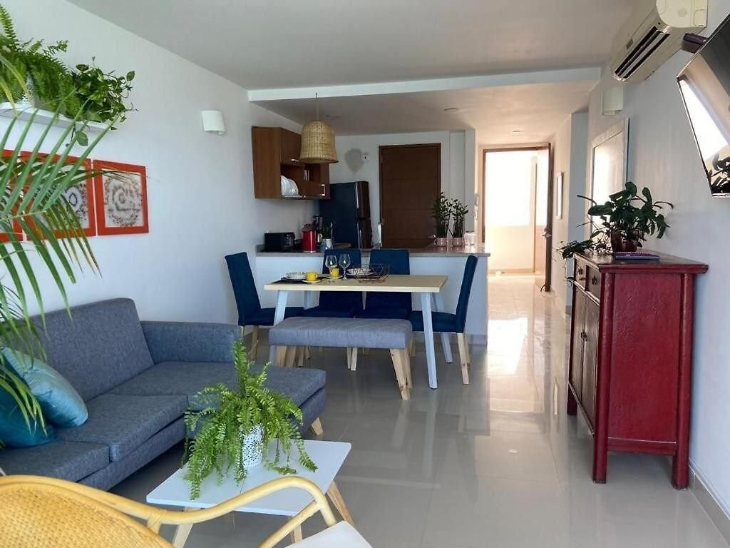The Tropical And Chic Flat At 20b2 *