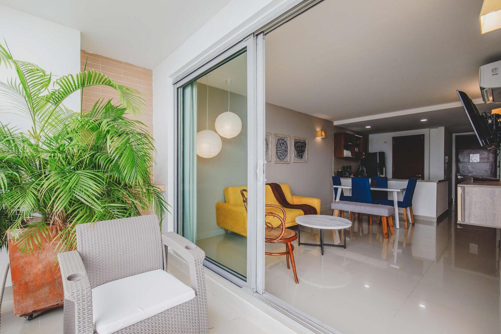The Tropical And Chic Flat At 20b2 Apartamento